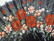 Cargar imagen en el visor de la galería, Modelo Nevia ( abanico de bolso)