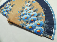 Cargar imagen en el visor de la galería, Modelo Kore 10 Abanico de 21 cm
