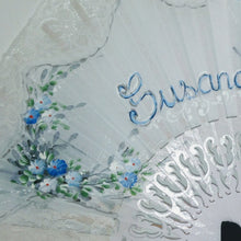 Cargar imagen en el visor de la galería, Modelo SUSANA  1 Abanico de madera  tamaño 25 cm.
